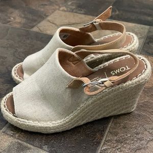 Toms Cream Wedges
